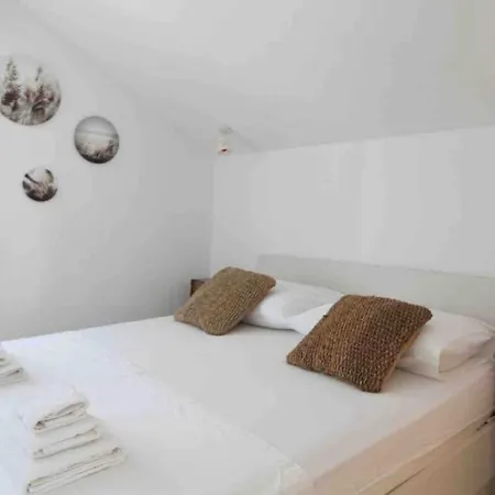 Ciovo Big Seaview Near The Sea In Okrug Trogir