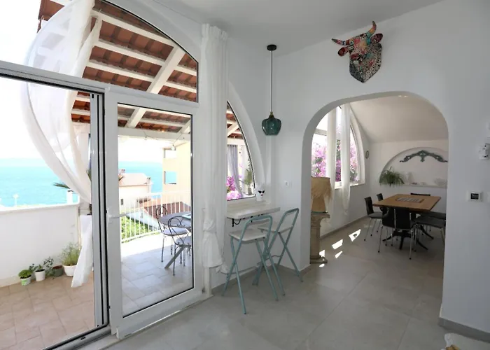 Ciovo Big Sea View Near The Sea In Okrug